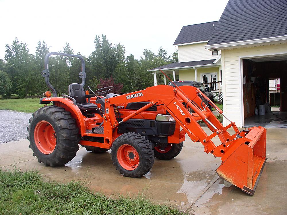 KUBOTA L3830 CZĘŚCI DO SILNIKA